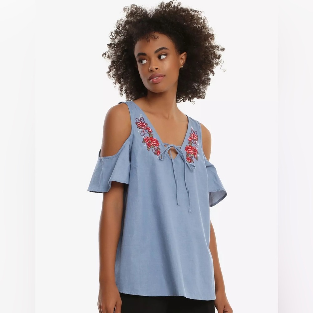 DISNEY MINNIE MOUSE EMBROIDERED CHAMBRAY COLD SHOULDER TOP!